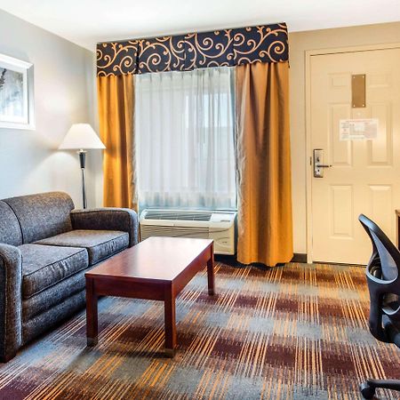 Quality Inn Airport I-240 Memphis Buitenkant foto