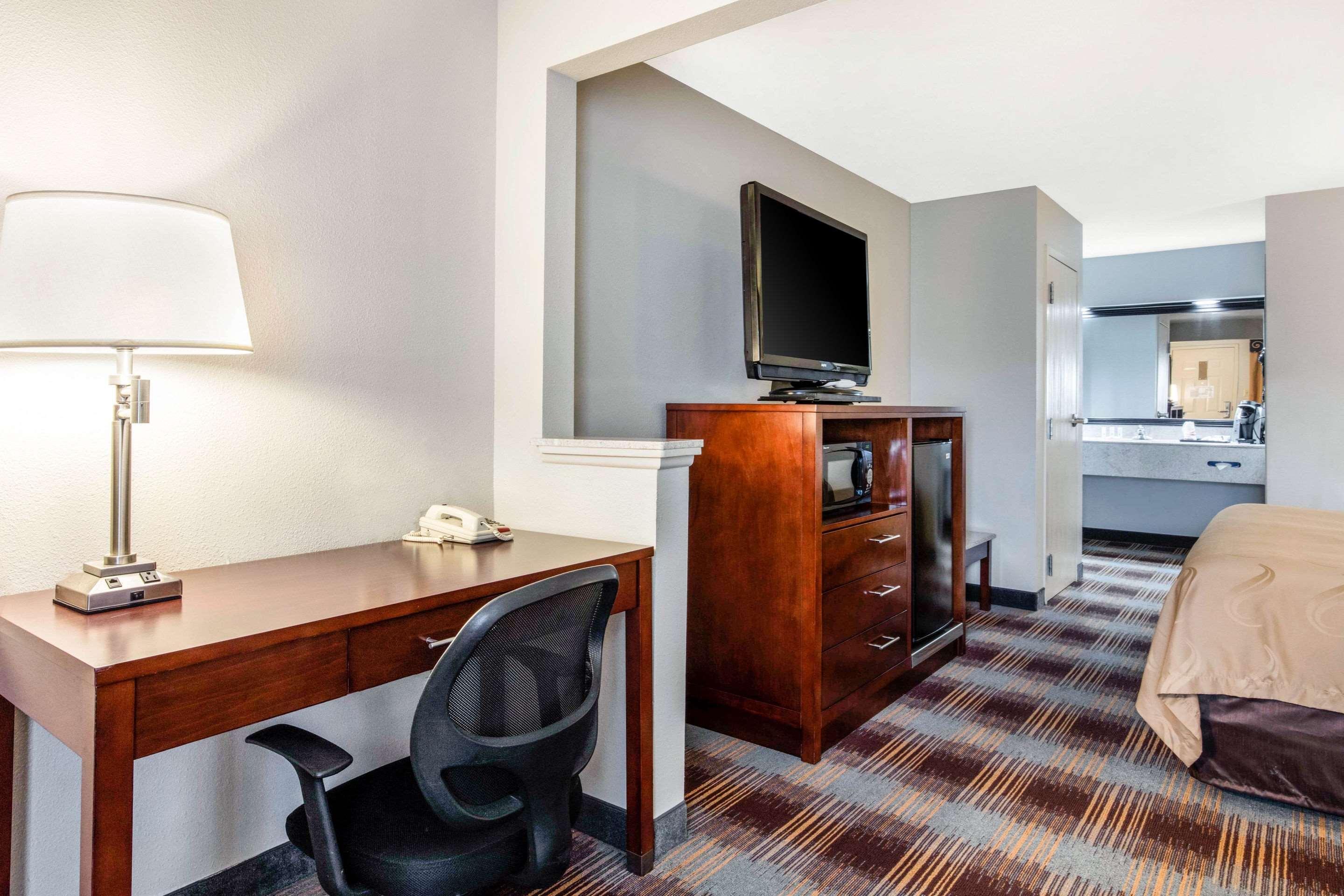 Quality Inn Airport I-240 Memphis Buitenkant foto
