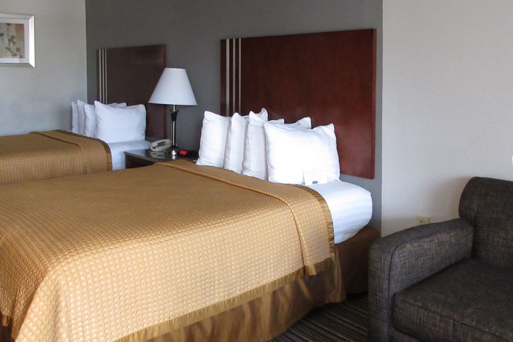 Quality Inn Airport I-240 Memphis Buitenkant foto
